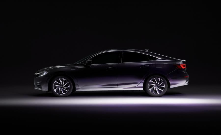  Honda Insight Hybrid EX Black Style 2018 года  (JP) (фото 2 из 20)
